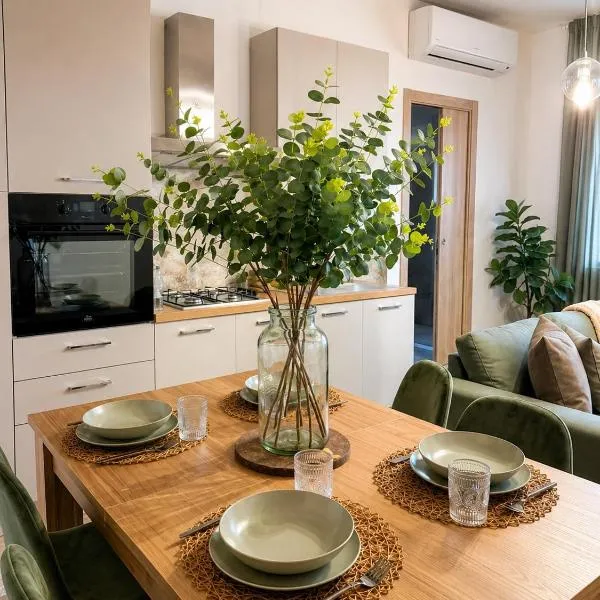 CasadiCampo, hotel u gradu Skauri