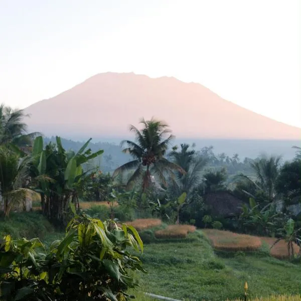 Embun Pagi Homestay And Spa, hótel í Sidemen