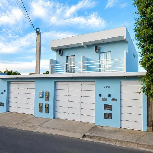 Viesnīca Casa Duplex Alegria - Ar e Garagem Privativa pilsētā Bomžezusa da Lapa