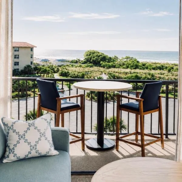 Top Floor Oceanview King Villa - Hilton Head Beach & Tennis Resort, hotel i Hilton Head Island