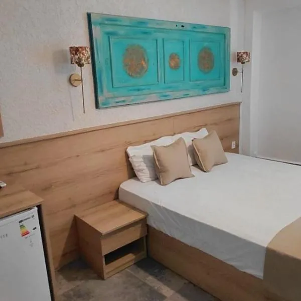 Merkez Kumsal Pansiyon, hotel di Bodrum