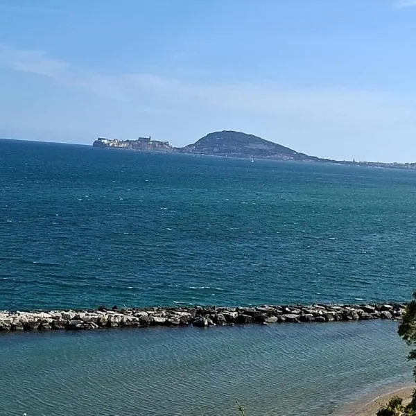 Holiday House Ginevra, hotel en Formia