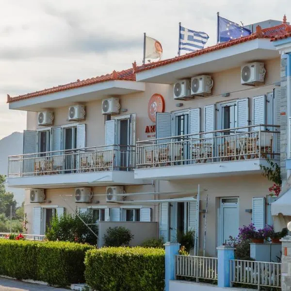 Arisvi All Seasons Hotel, hotel em Skala Kallonis