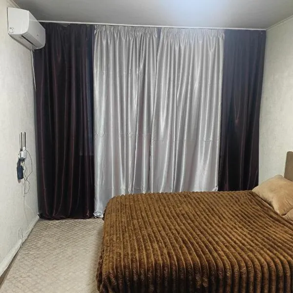 2 кімнатні апартаменти в центрі міста, hotel a Pavlohrad