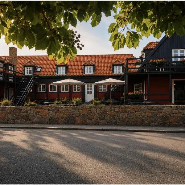 Klippen Hotel - Skt Jørgens Gaard, hotel u gradu 'Gudhjem'