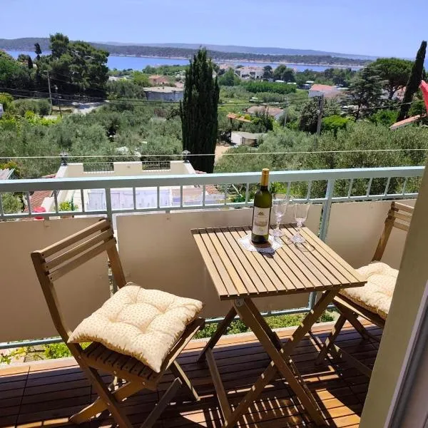 Sunset room, hotel i Rab