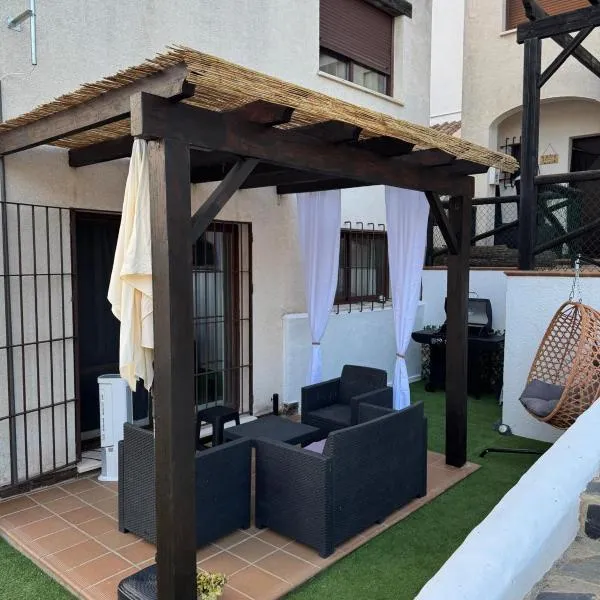 Viesnīca Casa Rural El Ronquillo Urbanización La Algara pilsētā El Ronquillo