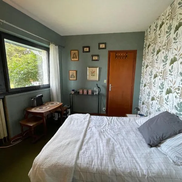 Chambre à louer face a la plage de Beaumer: Carnac şehrinde bir otel
