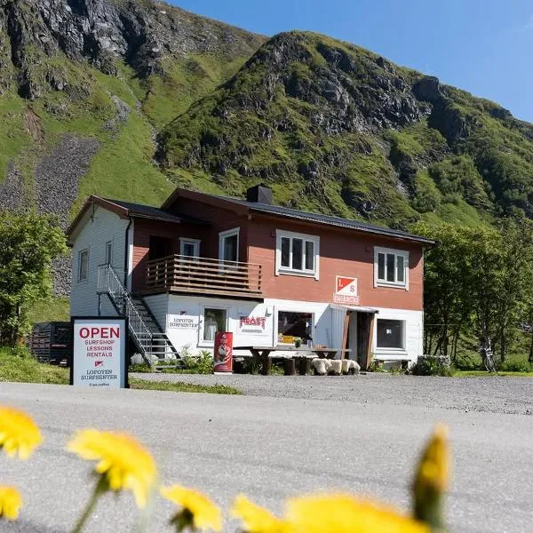 Unstad Surfpacker Hostel, hotelli kohteessa Unnstad
