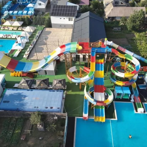 Hotel Lux Aquapark, hotelli kohteessa Poltava