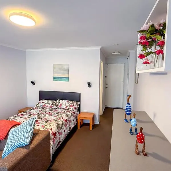 Mandurah Coastal Studio - Pool Outlook, ξενοδοχείο σε Mandurah