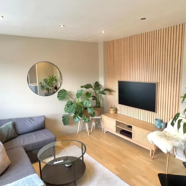 Cozy nest- walking distance to city center, hotel u Bergenu