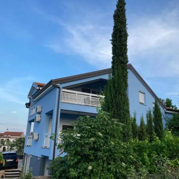 Apartmani Ivković, Hotel in Funtana