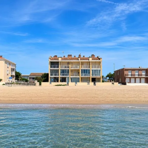 Studio rénové à Palavas avec accès direct à la plage, hotel in Palavas-les-Flots