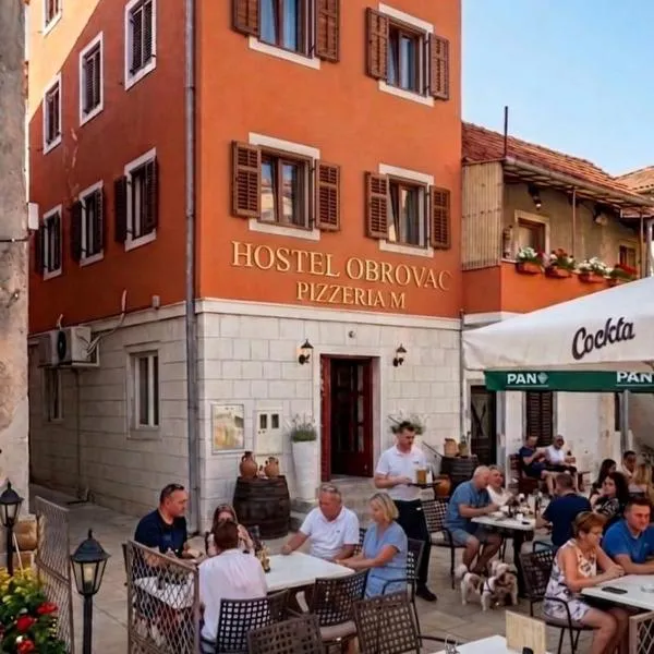 Hostel Obrovac – hotel w mieście Obrovac