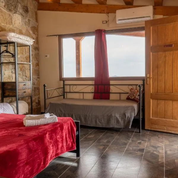 MonteSoprano Agriturismo - Resort - Spa - Gym -Camping - Suite, hotel in Capizzi