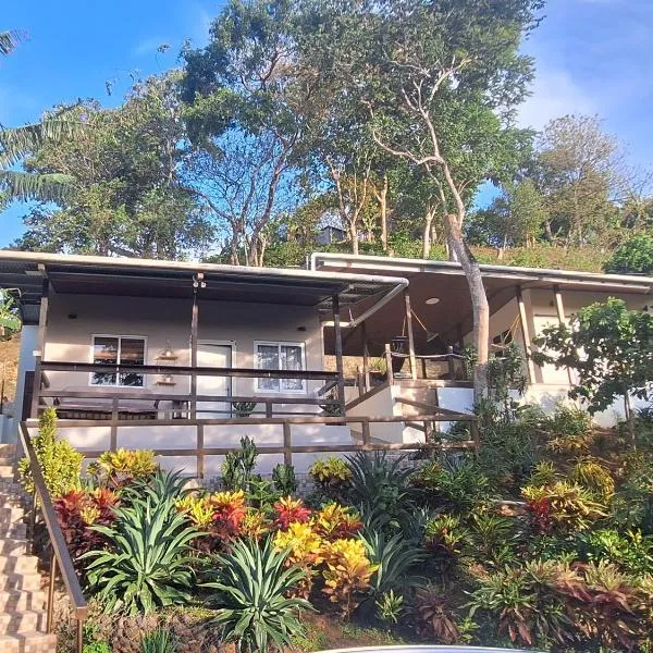 Stone Hill farm & cabins, hotel en Penonomé