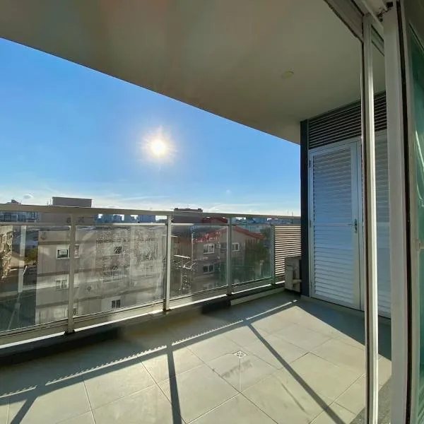 Flat Xavante no Centro Com Garagem, Vista e Mobilia, hotel di Pelotas