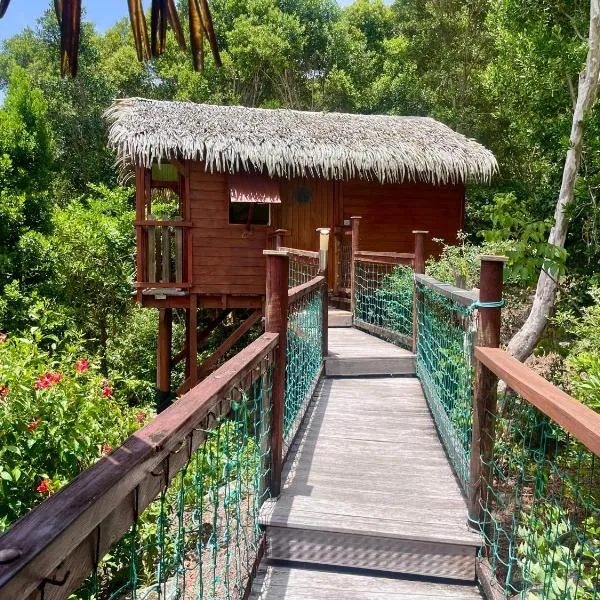 Kaz Robinson Cabane Perchee Vue Mer Vivez l aventure Robinson avec le confort d une vue imprenable sur les Caraibes – hotel w mieście Terre-de-Bas