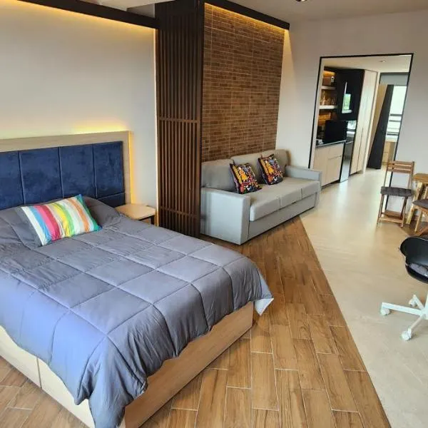 Premium loft for up to 4 guests close to UPAEP and Avenida Juarez, hotel u gradu Puebla