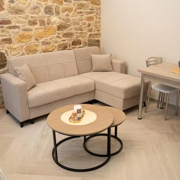 Meltemi Apartment, готель у місті Хіос
