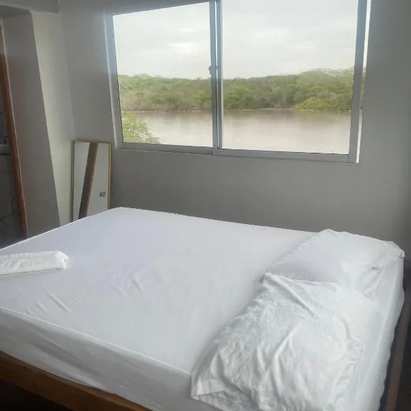 Hugos Place Baru, hotel i Playa Blanca