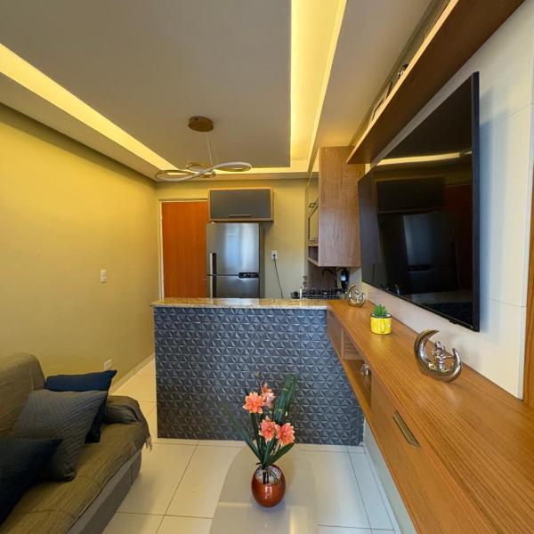 Apartamento com 01 quarto ar condicionado e Garagem com portão eletrônico
