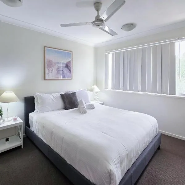 Homely & Welcoming in Mango Hill, hotel v destinaci North Lakes