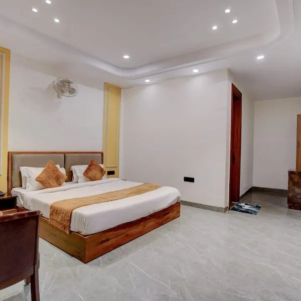 The Wonder Stay Hotel and Banquet Greater Noida nearby India Expo Center & Mart, hotelli kohteessa Greater Noida