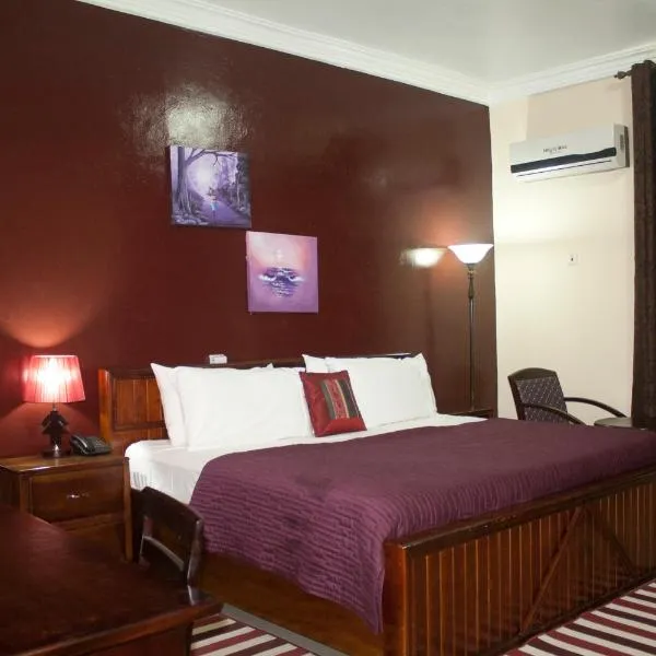 Grand Star Hotel, hotel v destinaci North Legon
