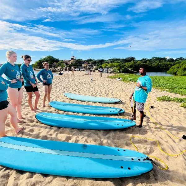 saha surf camp، فندق في آروغام باي