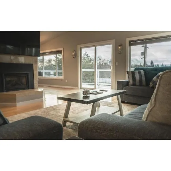 Pleasant View House، فندق في Freeland