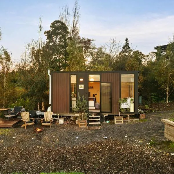 Belrose Estate by Tiny Away, Hotel in Dumbalk