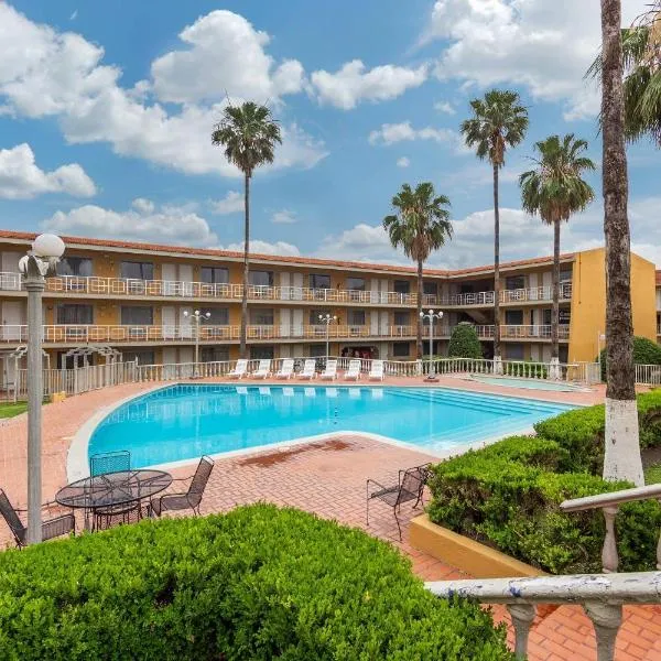 Quality Inn Piedras Negras, hotel sa Piedras Negras