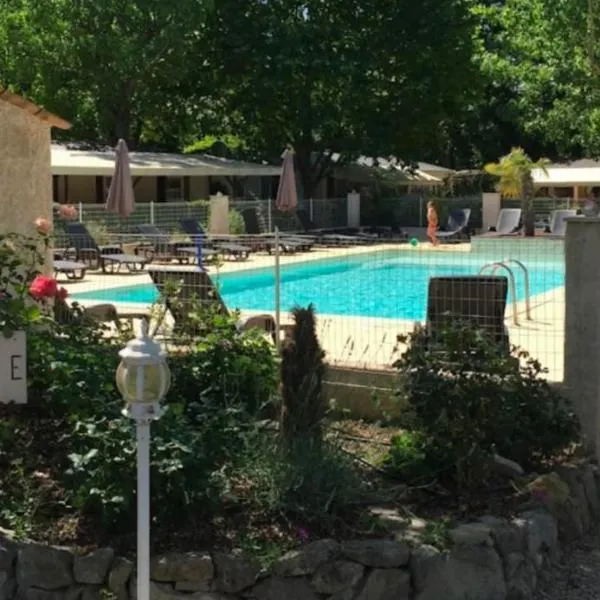 Chalet, Hotel in Tourrettes