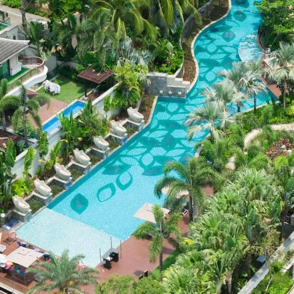 Sanya Haitang Bay Renguan Pool Villa Hotel -100 meters from the beach, adjacent to Atlantis Water World and duty free shops, hotel v destinácii Sanya