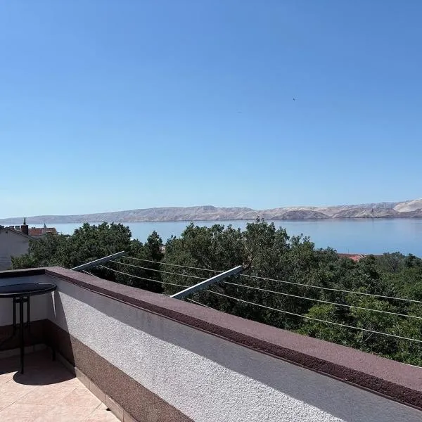 Apartment Ivan, hotel u gradu Karlobag