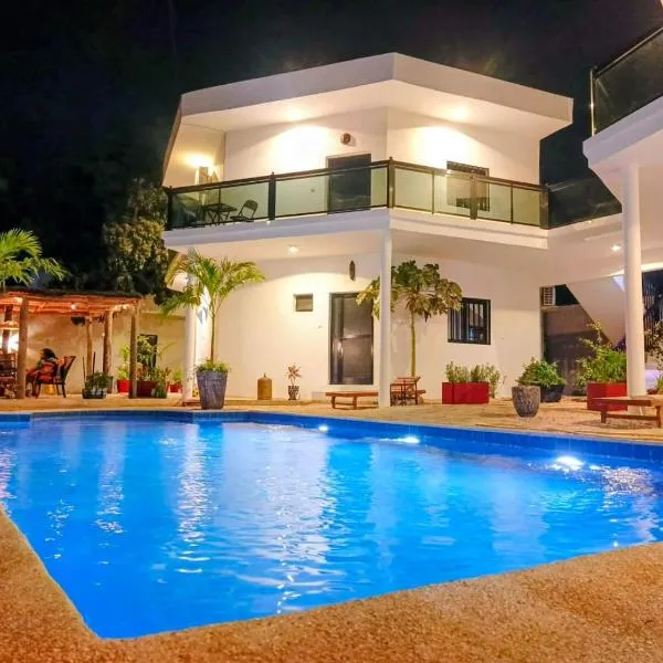 Izuba APPART' HÔTEL, khách sạn ở Ngaparou