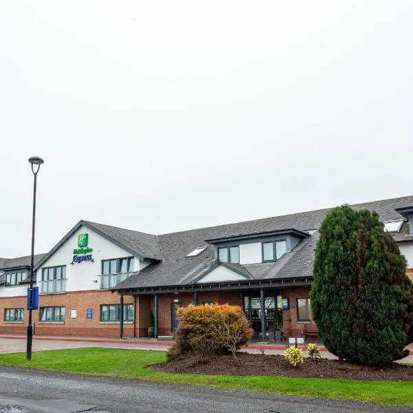 Holiday Inn Express Edinburgh Airport by IHG, hotel a Ingliston