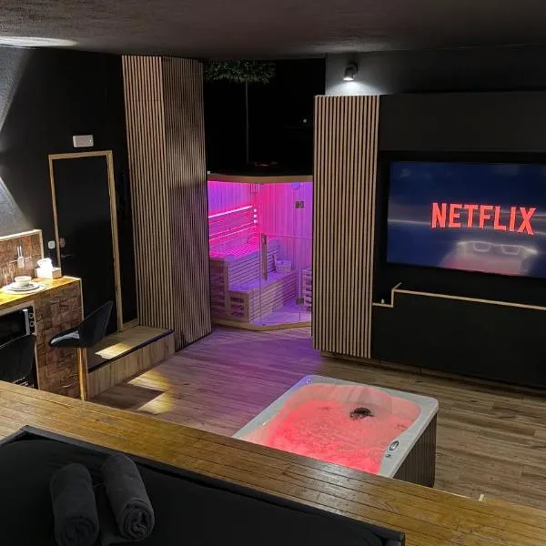 MIRAGE47SPA - Private Spa Suite with Jacuzzi & Sauna in Marbella โรงแรมในมาร์เบยา