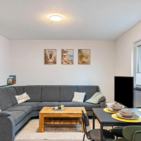 Schöne Wohnung in ruhiger Gegend, hotel a Calden