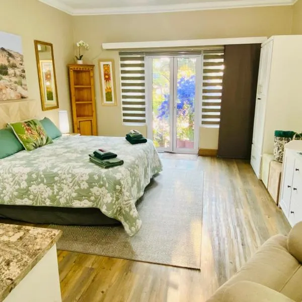 Margies Magic Myrtle Guesthouse, viešbutis mieste Antwerp
