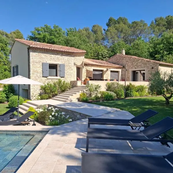 Villa Feijoa en Provence, hotel i Velleron