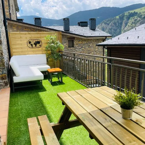 APARTAMENTO CANILLO Wifi-Parquing free-Terraza HUT1-5213, hotel v destinaci Canillo