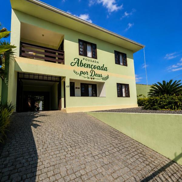 Hostel e Pousada Vó Lili