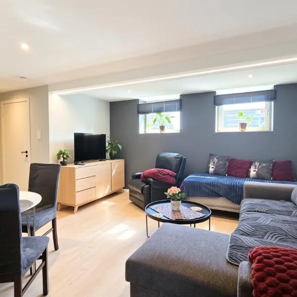Apartament Vigra Fjord, hótel í Synes