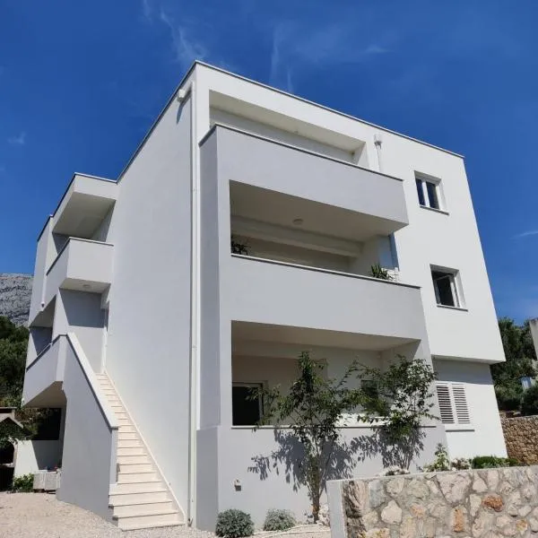 Apartmani Mladen, hotel em Tučepi