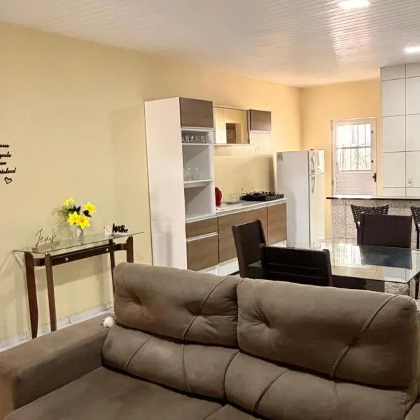 Casa Espaçosa e Aconchegante com 4 camas, 3 quartos, hotel a Juazeiro do Norte