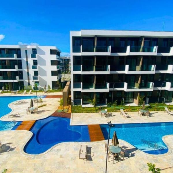 Resort em Porto de Galinhas- Flat Térreo Frente Piscinas- Muro Alto-B18