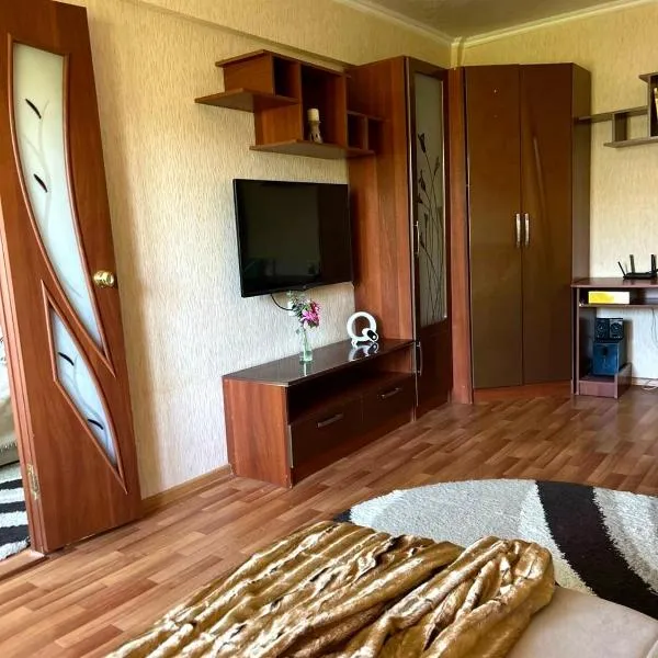 Квартира на Молдагулова 1, hotelli kohteessa Balkaš